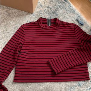 Mock neck long sleeve cropped shirt